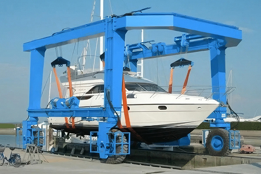 Boat Hoist 2.jpg